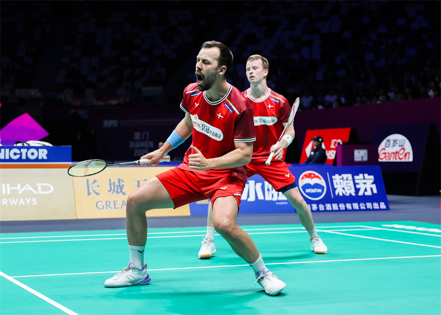 还是该冲 还是该冲