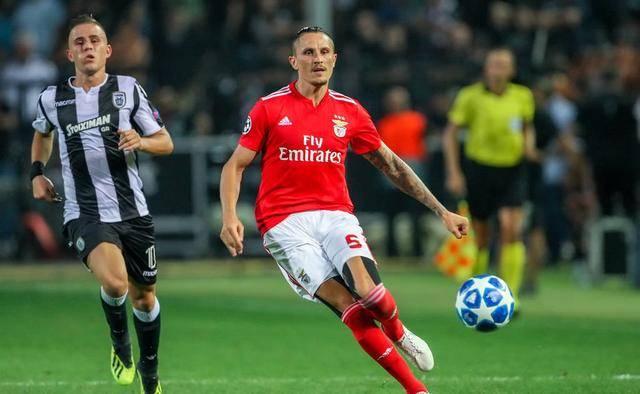 例如用手势 例如用手势